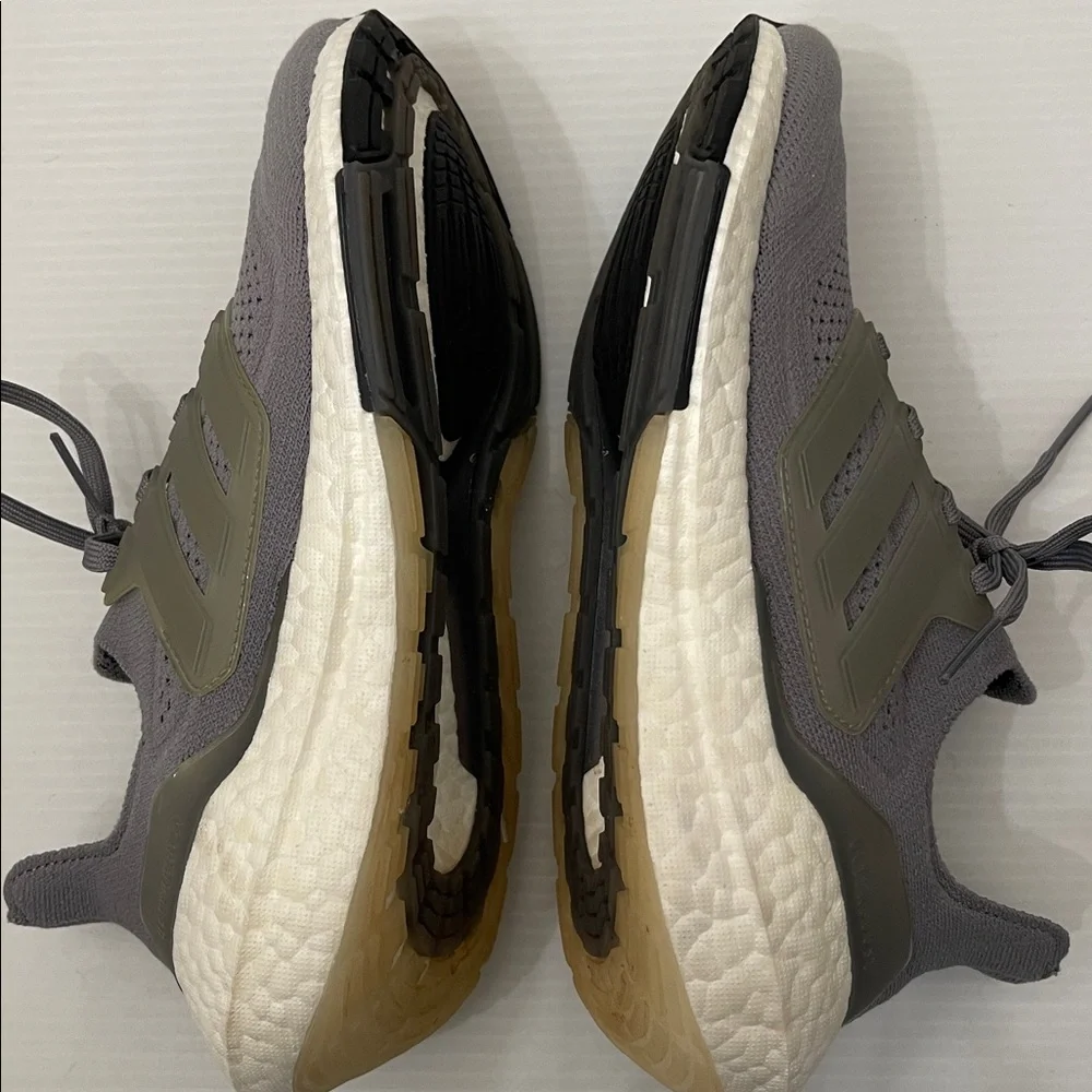ADIDAS ULTRABOOST 22 RUNNING SNEAKERS MENS SIZE 6